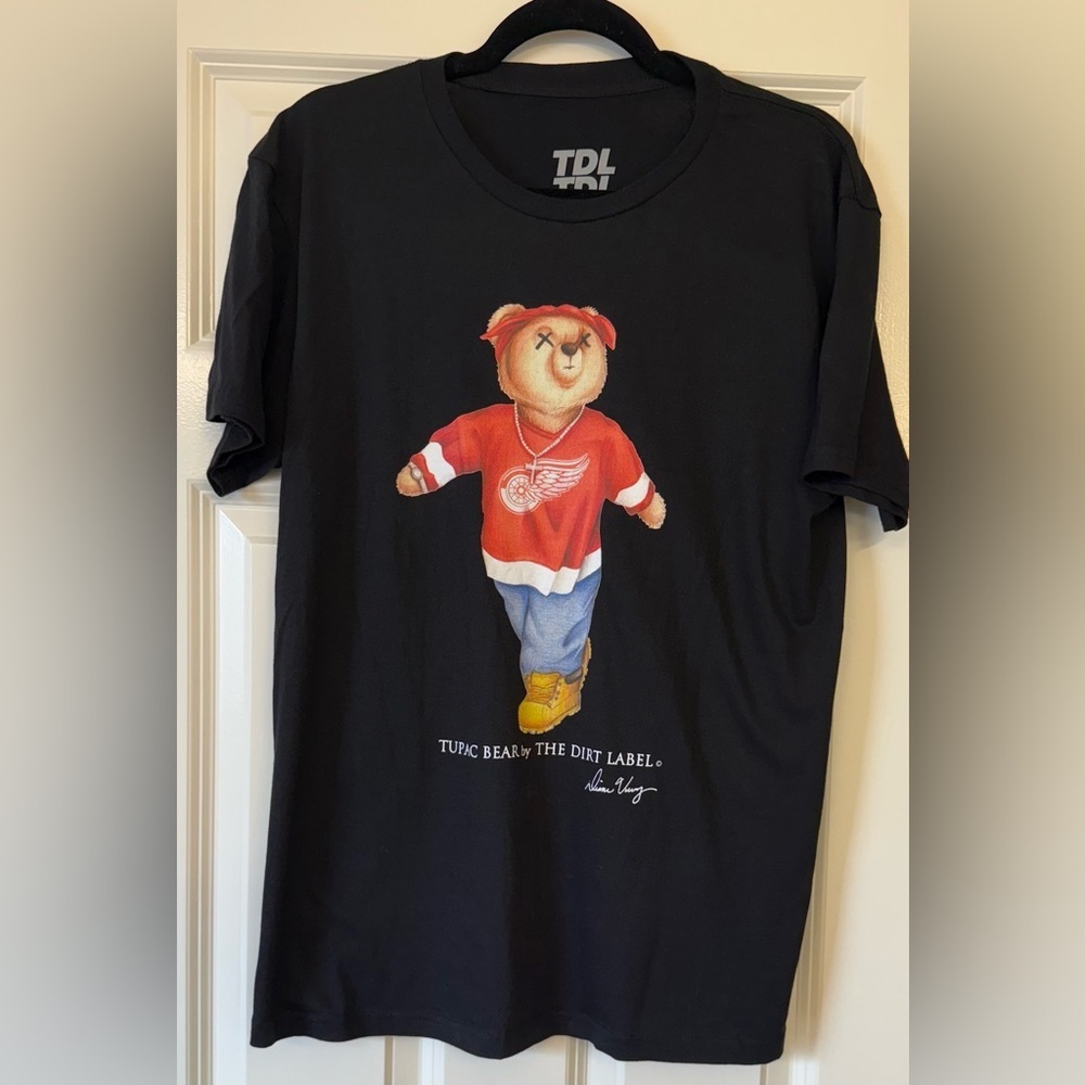 TDL The Dirt Label Tupac Bear T Shirt Size Medium